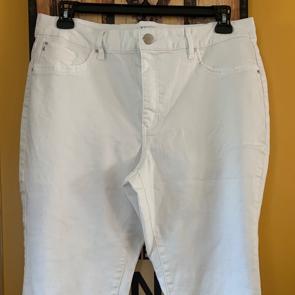 Capri length white jeans